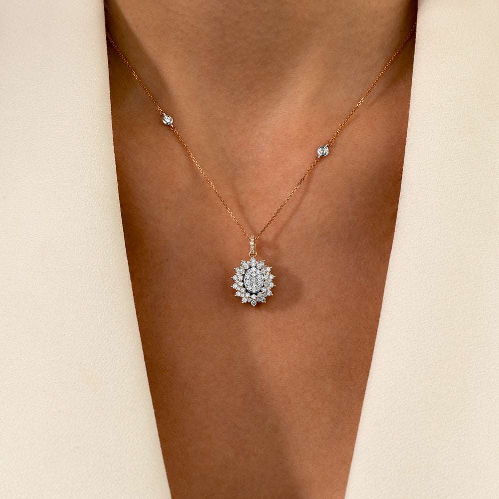 Design Pendant with Chain