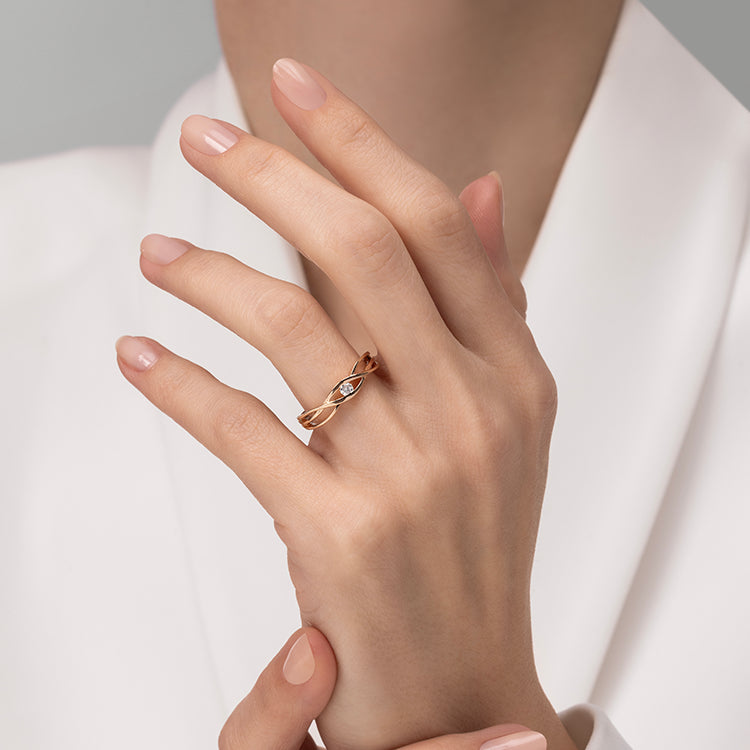 Modern Diamond Engagement Ring