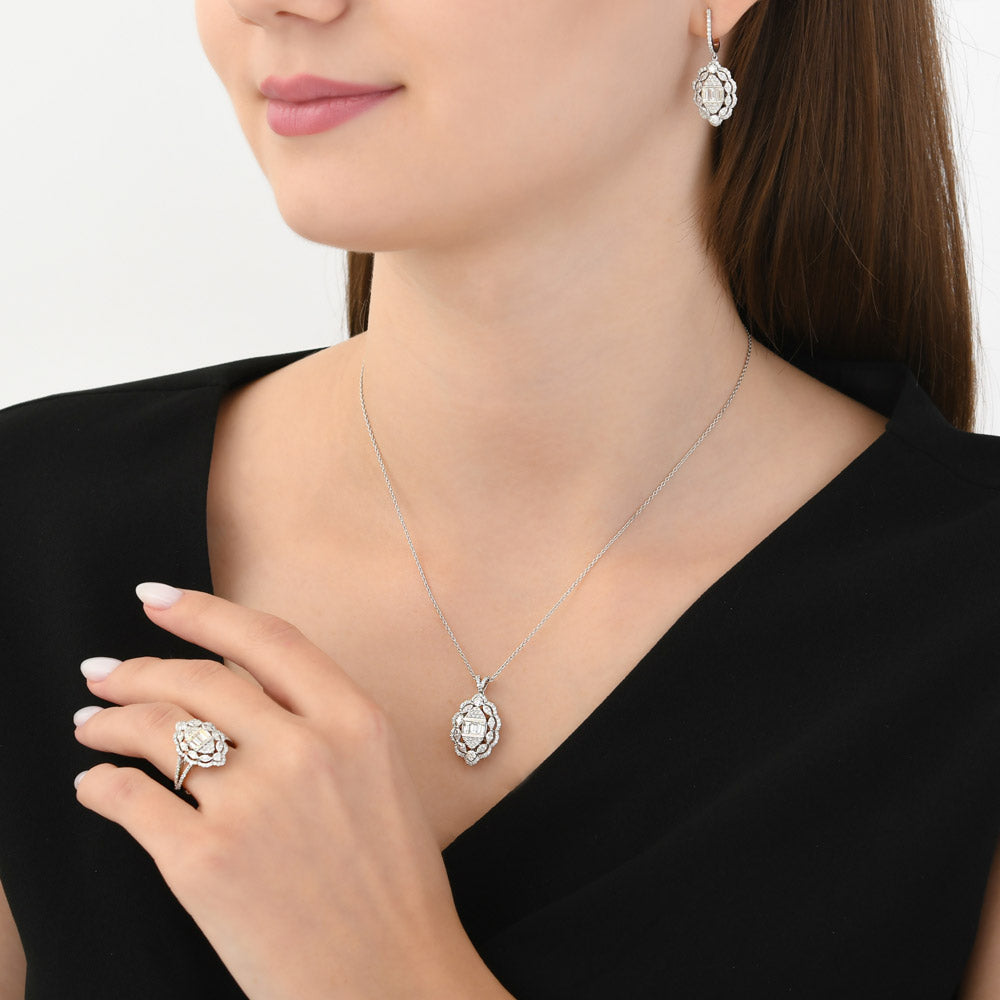 Design Diamond Necklace