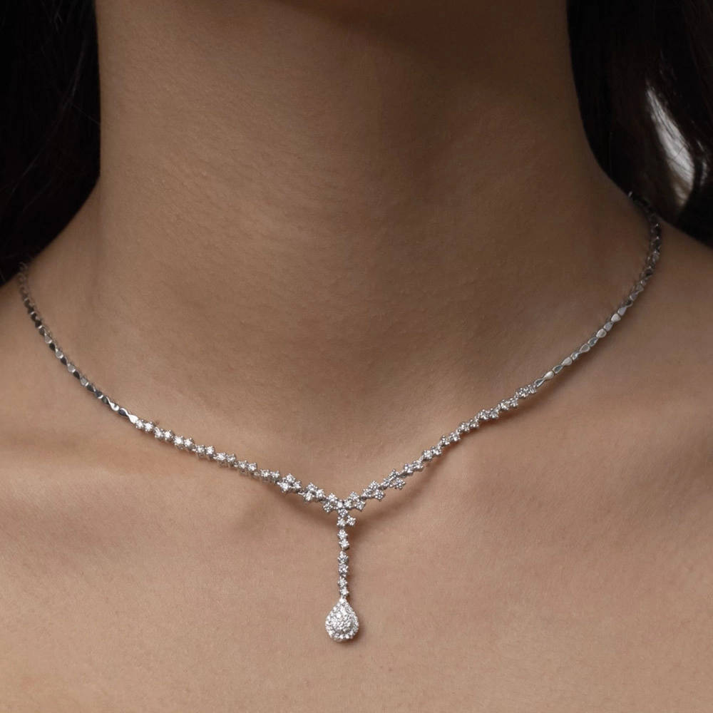 Diamond Collier