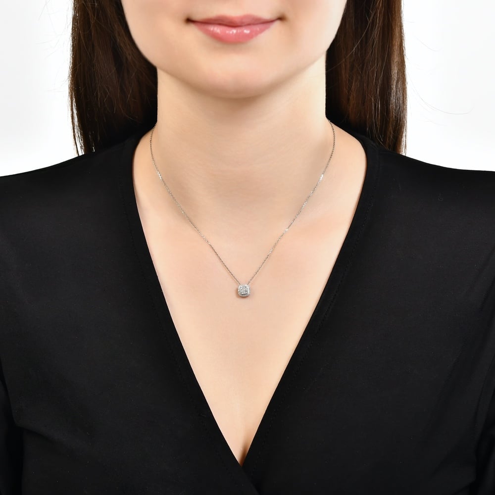 Design Diamond Necklace