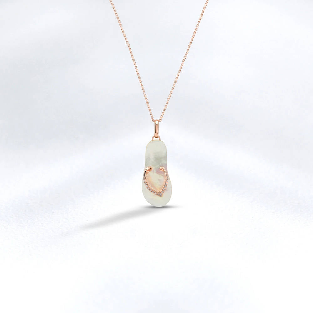 Design Pendant with Chain