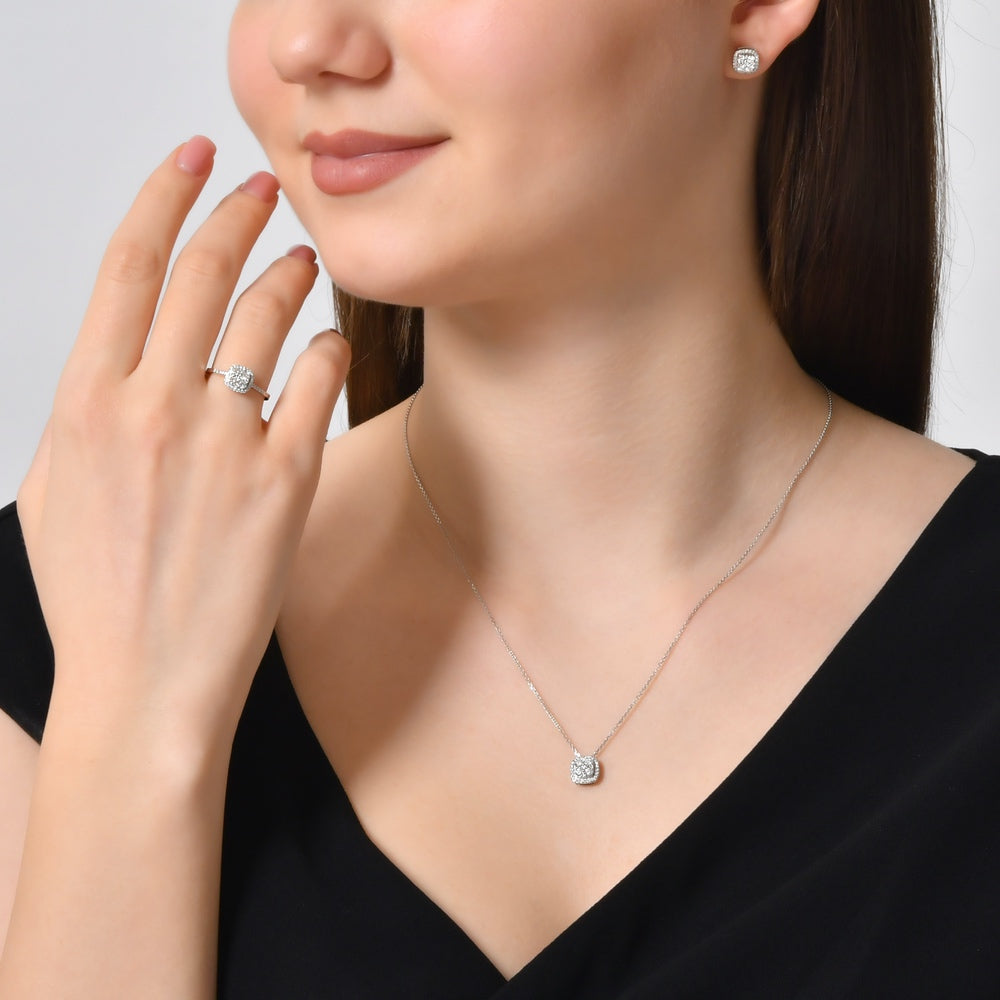 Design Diamond Necklace