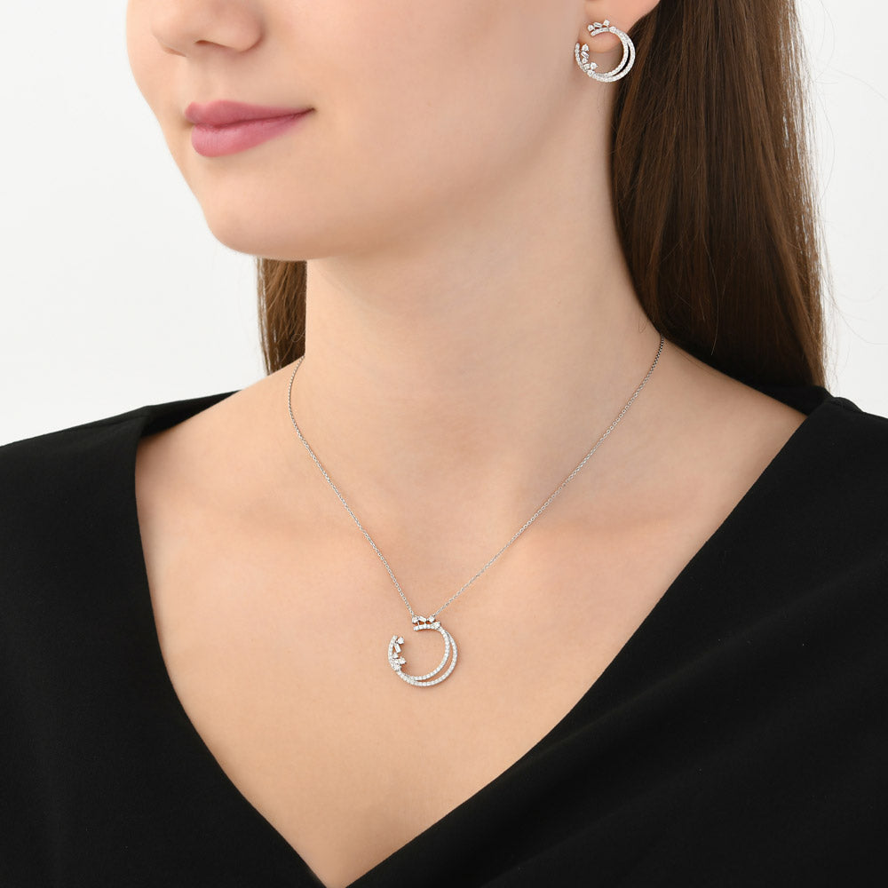 Design Diamond Necklace