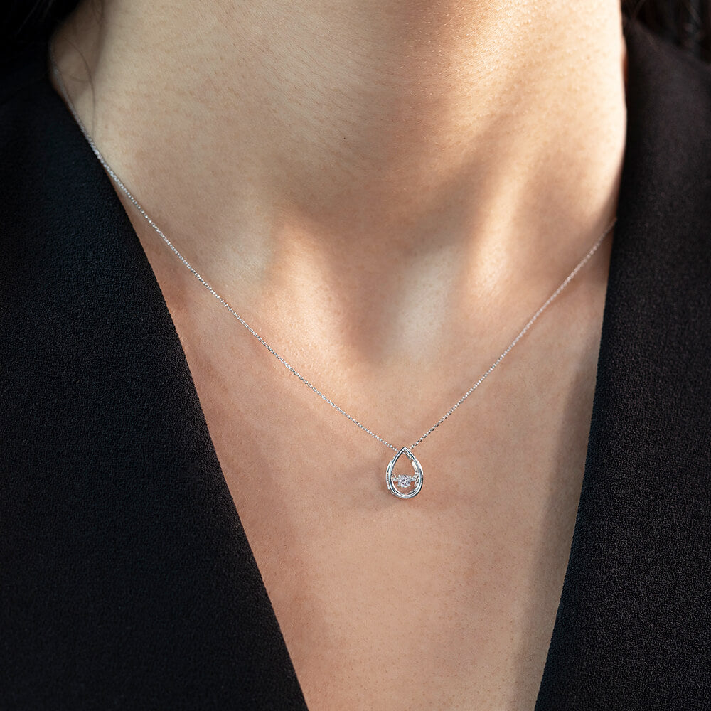 Design Diamond Necklace