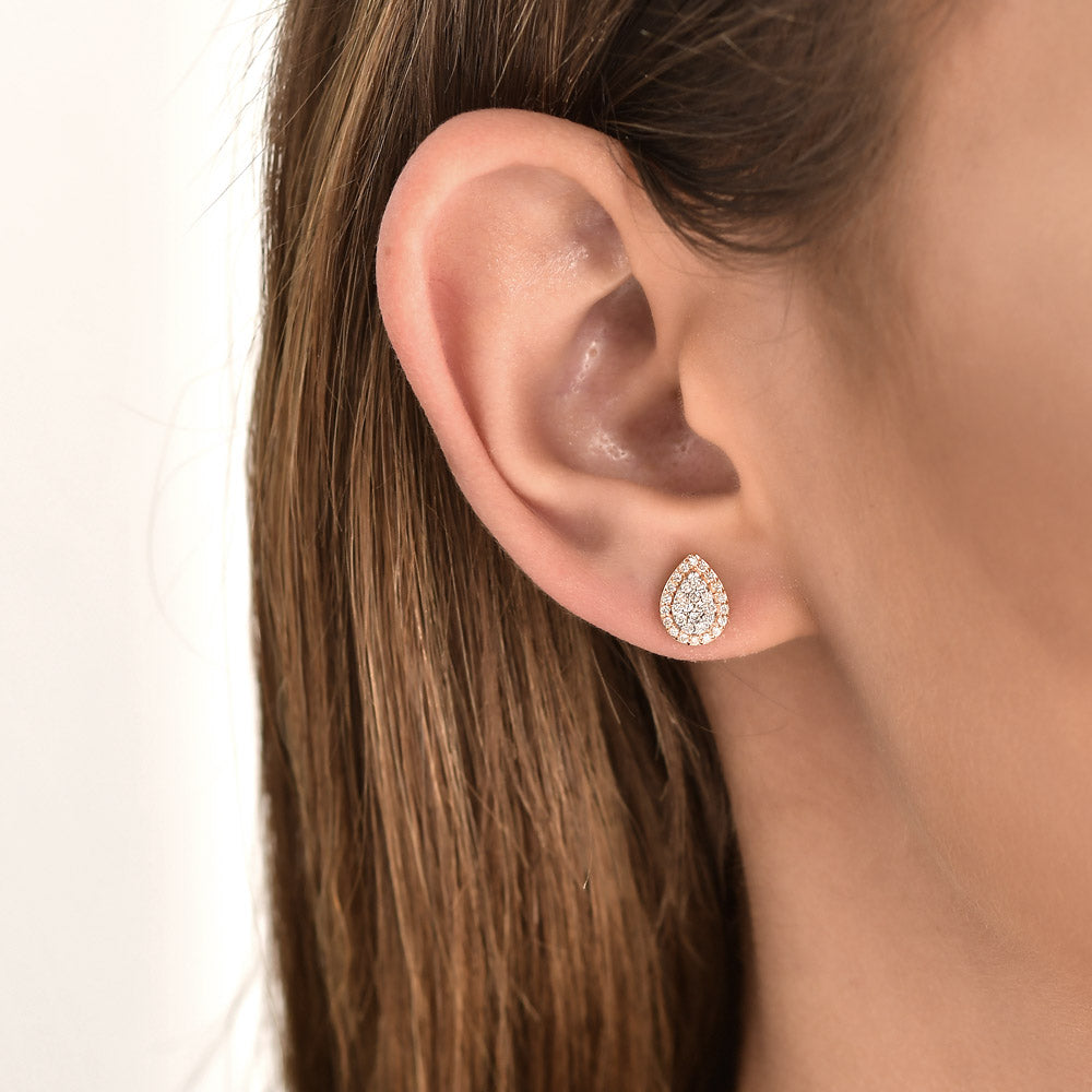 Design Stud Diamond Earrings