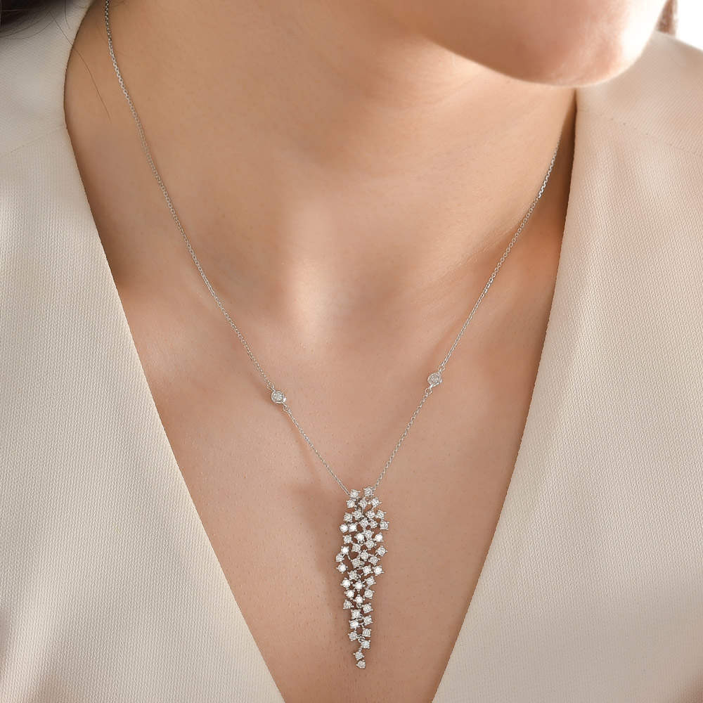Design Diamond Necklace