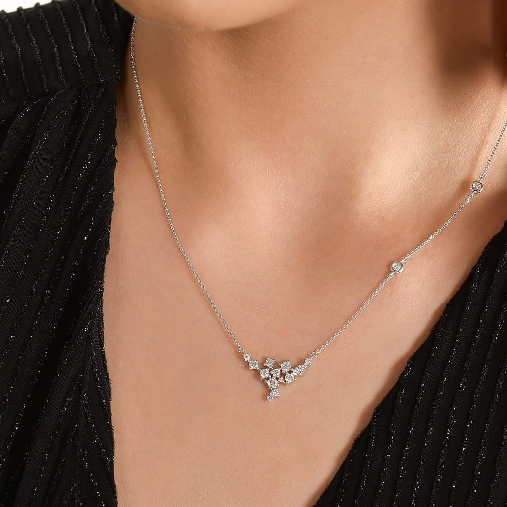 Design Diamond Necklace