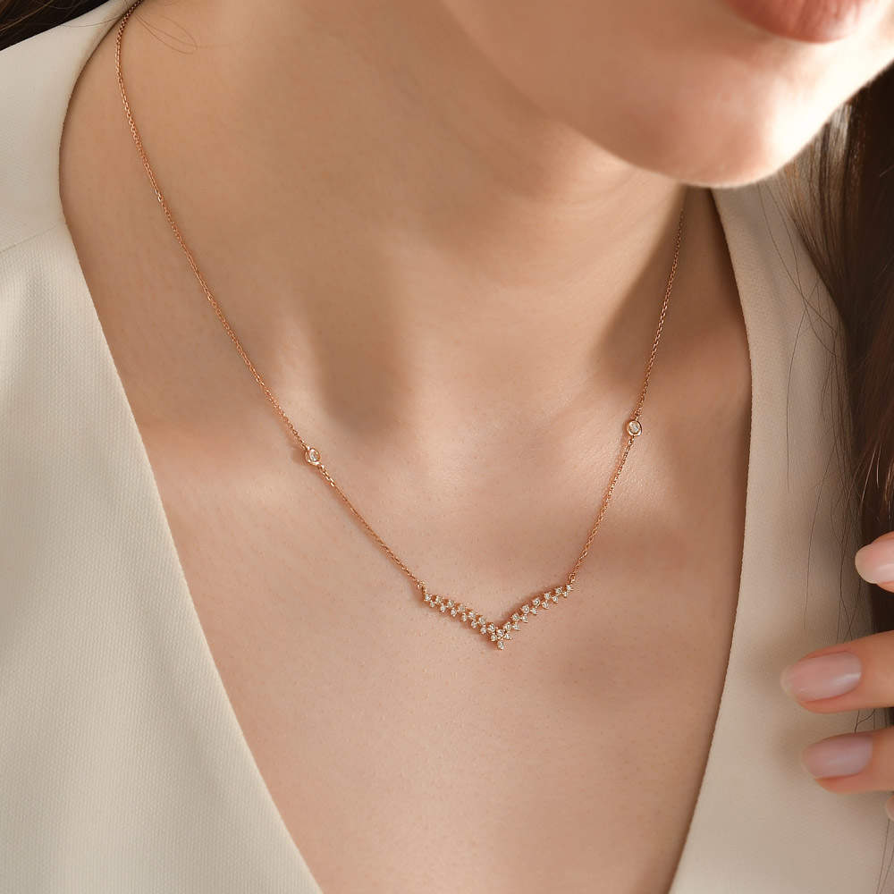 Design Diamond Necklace