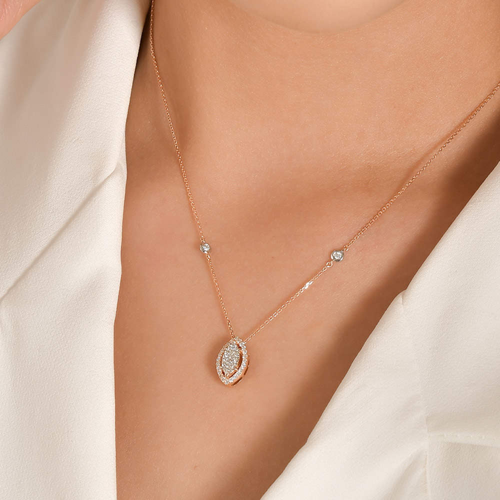 Design Diamond Necklace