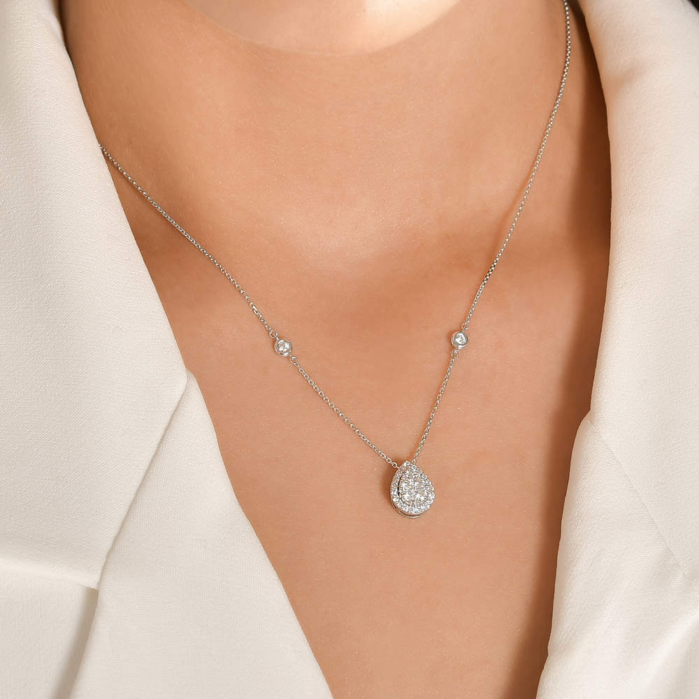 Design Diamond Necklace