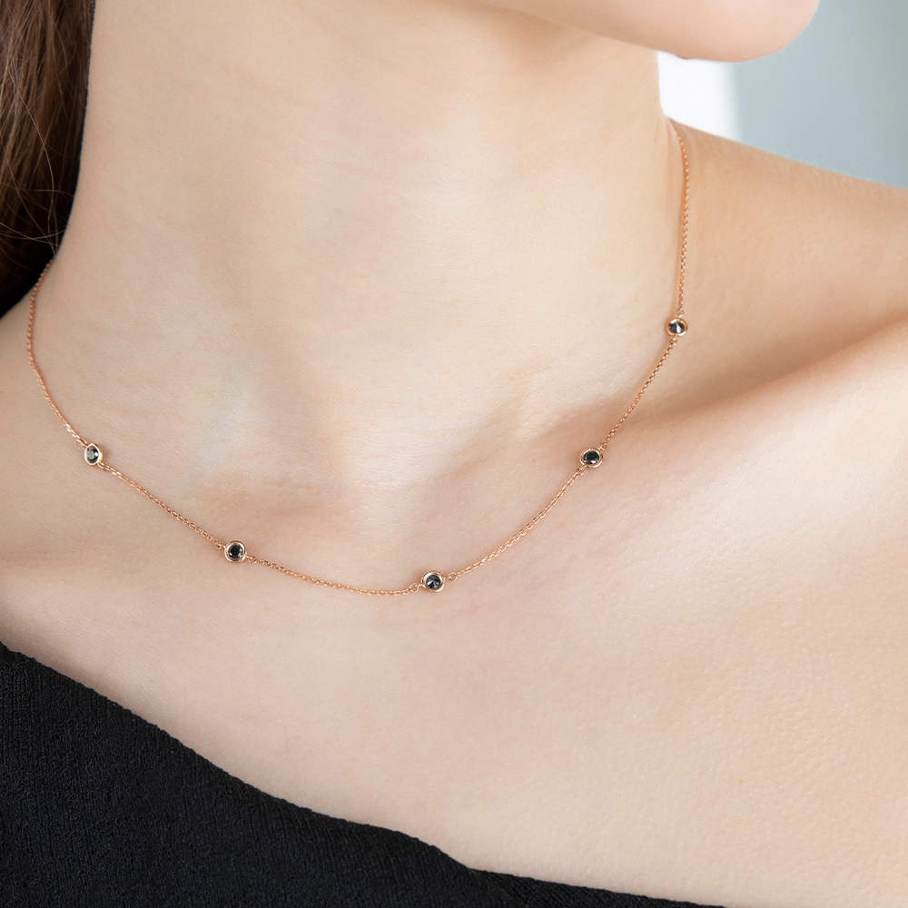 Design Diamond Necklace