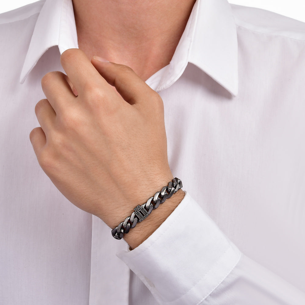 Diamond Initial Bracelet Ö