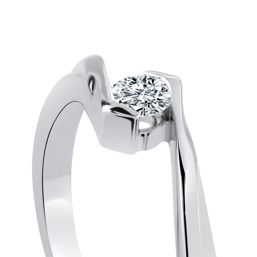 Modern Diamond Engagement Ring