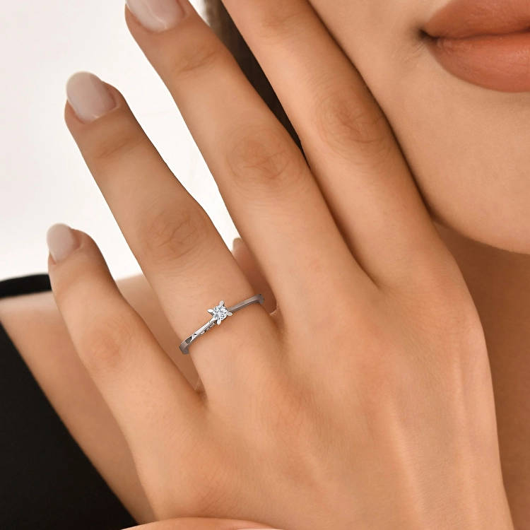 Solitaire Diamond Engagement Ring