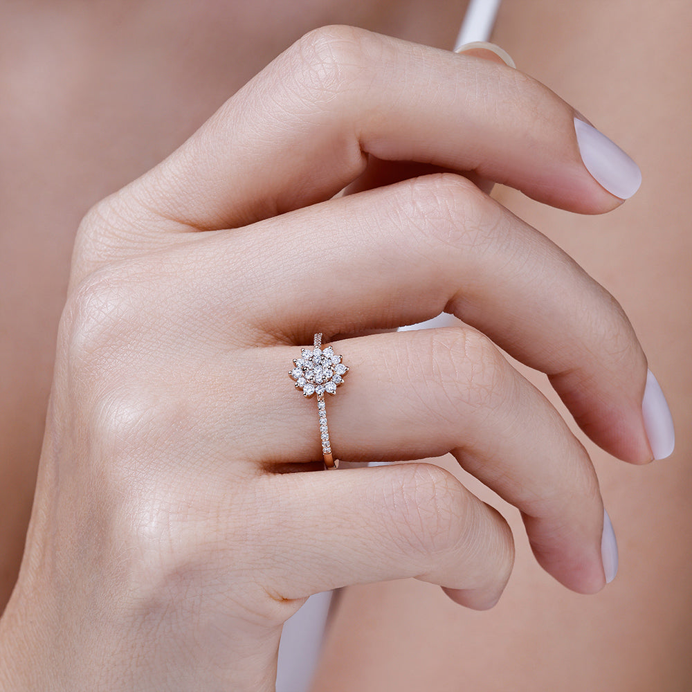 Modern Diamond Engagement Ring