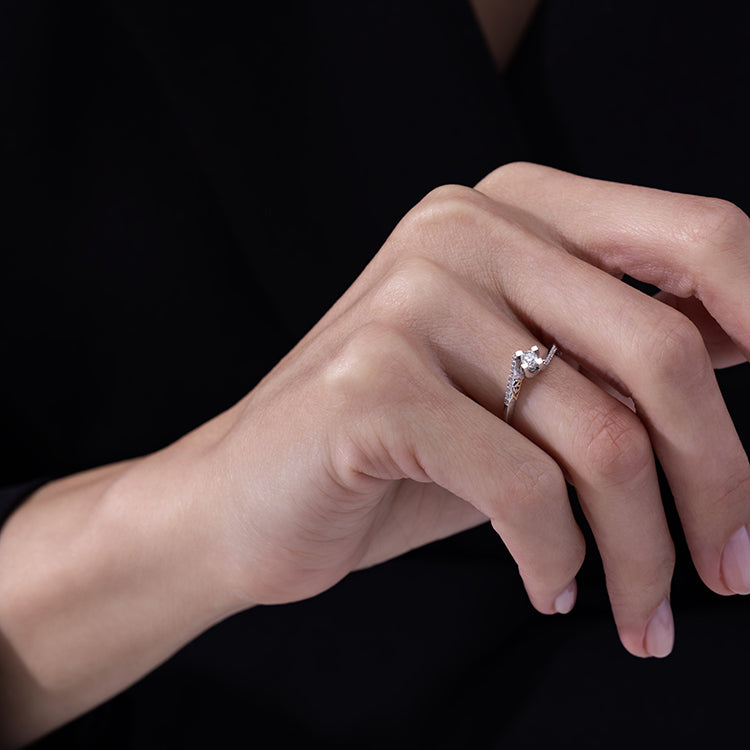 Modern Diamond Engagement Ring