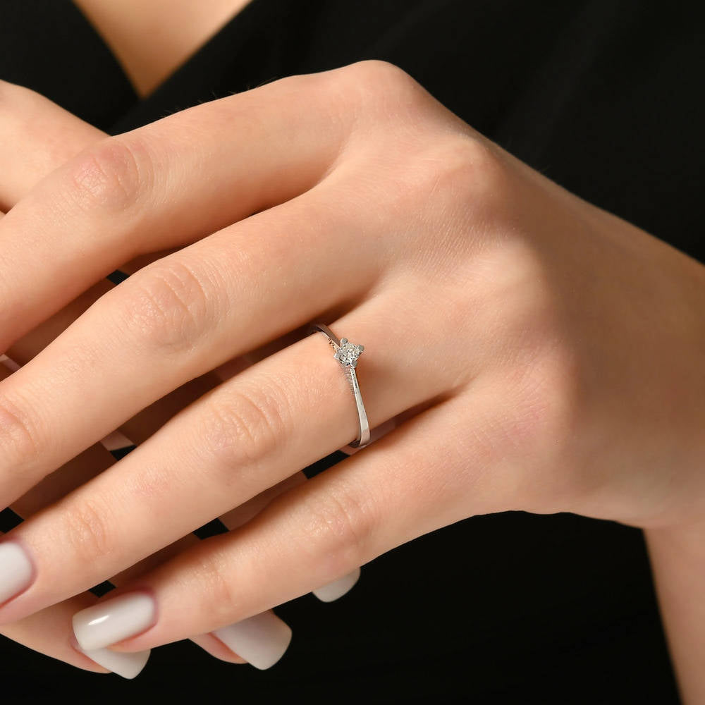 Solitaire Diamond Engagement Ring