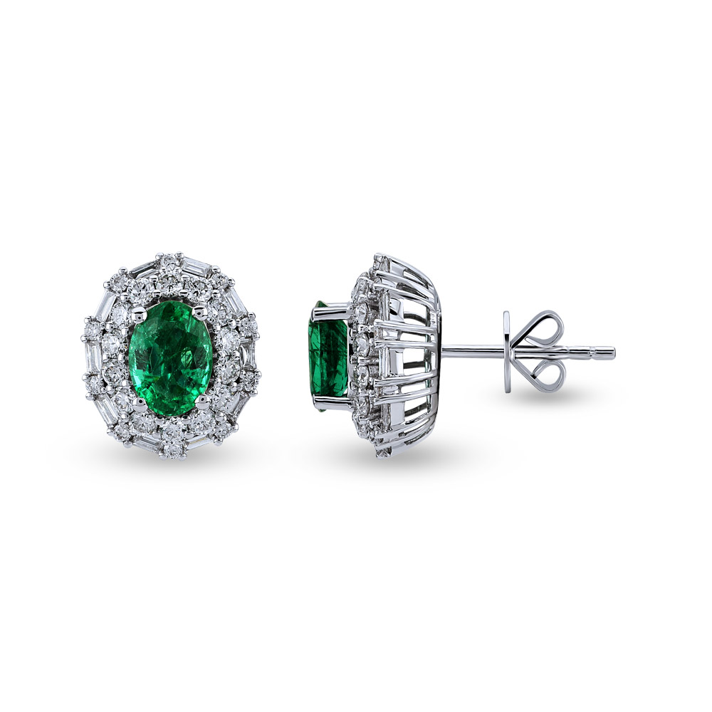 2.25 ct Emerald Diamond Earstud