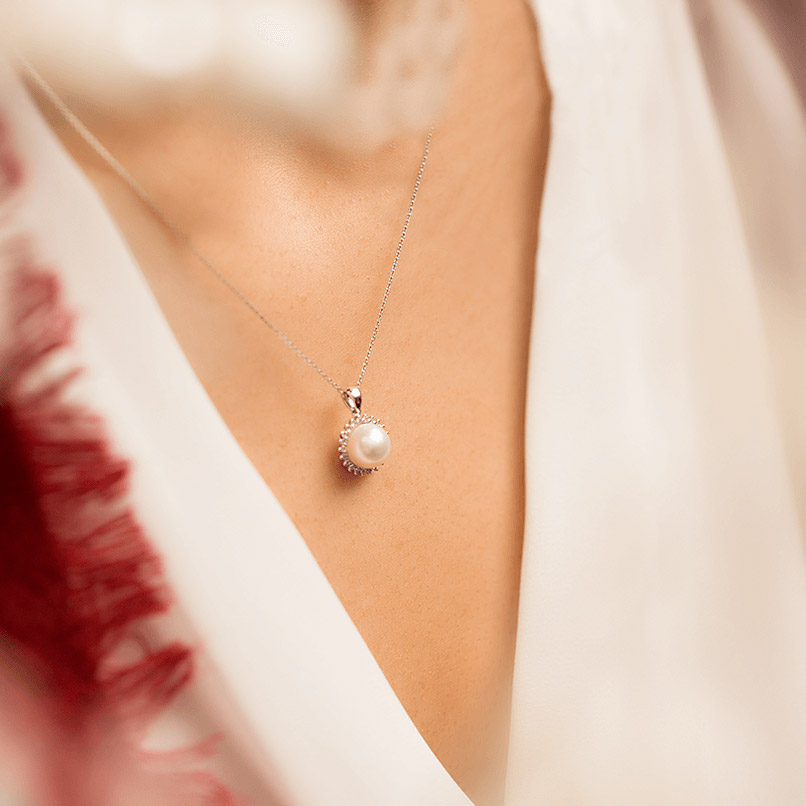 0.50 ct Pearl Diamond Necklace