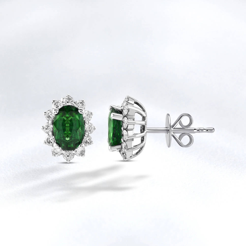 Emerald Diamond Stud Earring