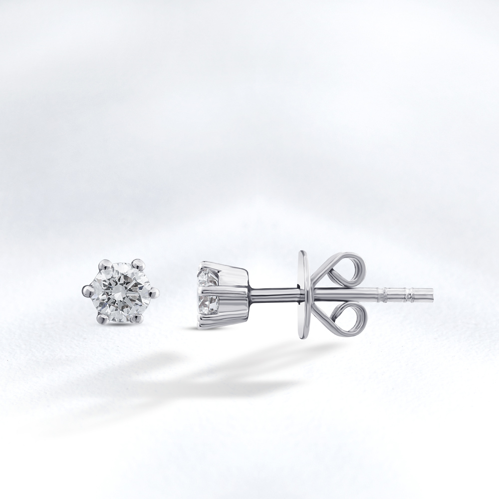 Solitaire Diamond Stud Earring