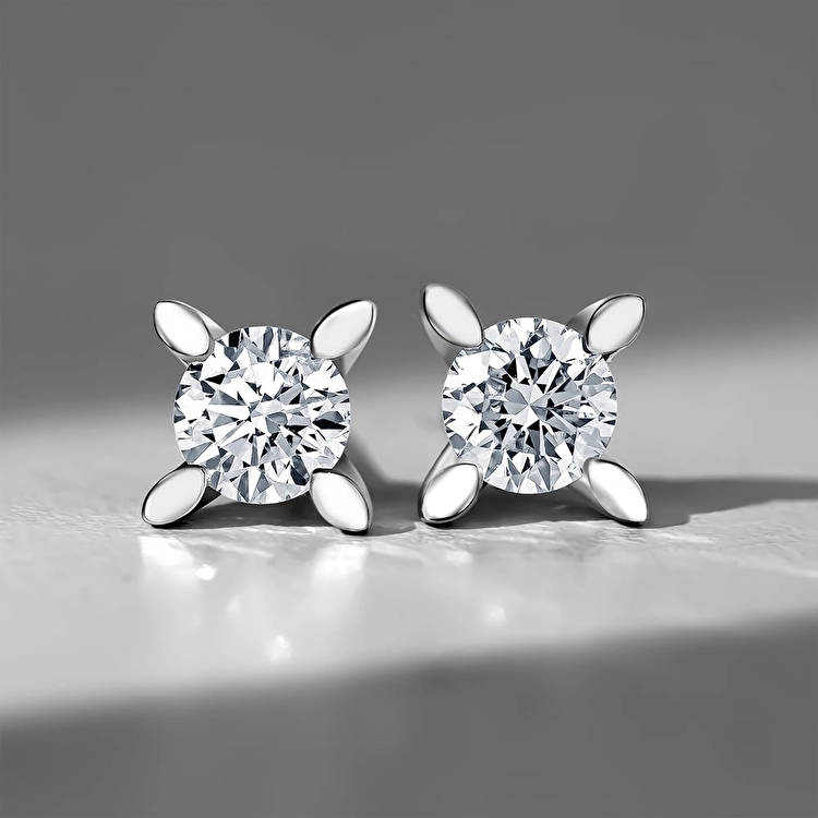 Solitaire Diamond Earring