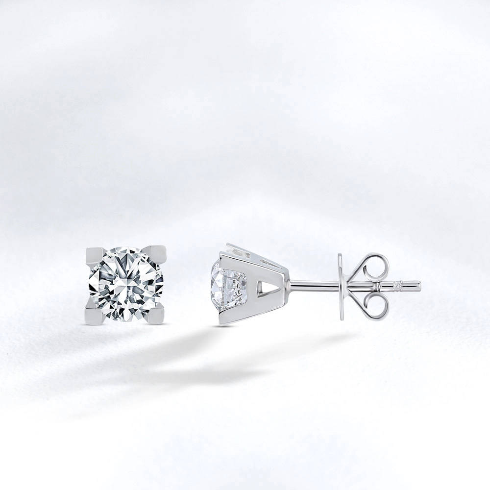 Solitaire Diamond Stud Earring