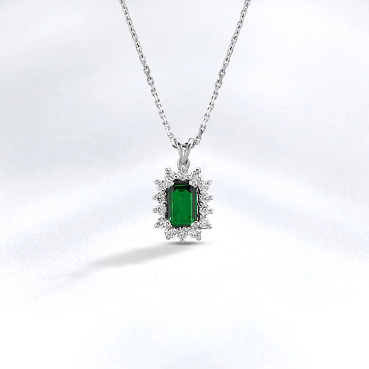 Emerald Diamond Necklace